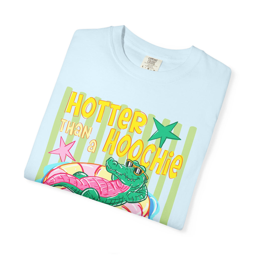 "Hotter Than A Hoochie Coochie" Retro Alligator Graphic Tee