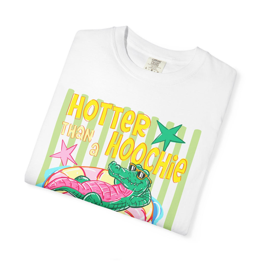 "Hotter Than A Hoochie Coochie" Retro Alligator Graphic Tee